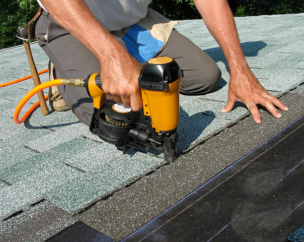 Roof Gutter Cleaning in Seattle, WA